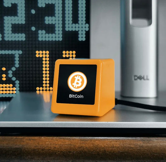 Bitcoin price real time tracker display